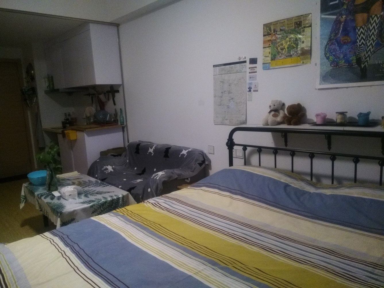 欢乐一室大床房