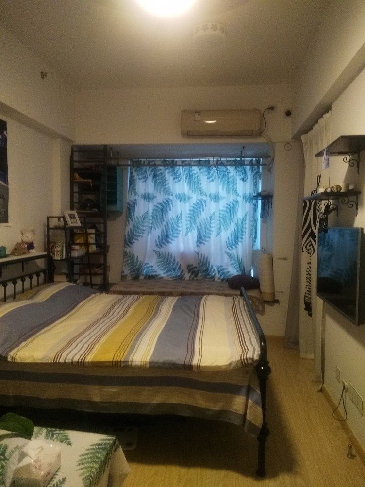 欢乐一室大床房