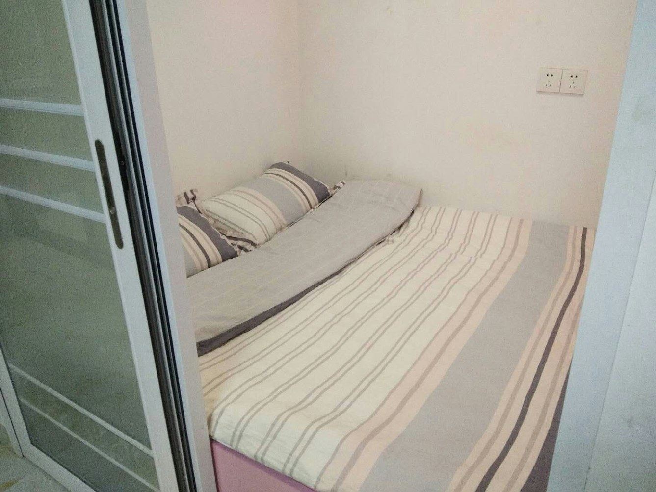舒适三室一厅套房