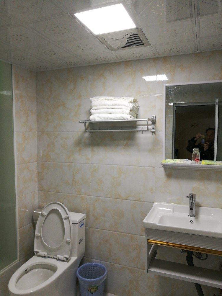一室大床房