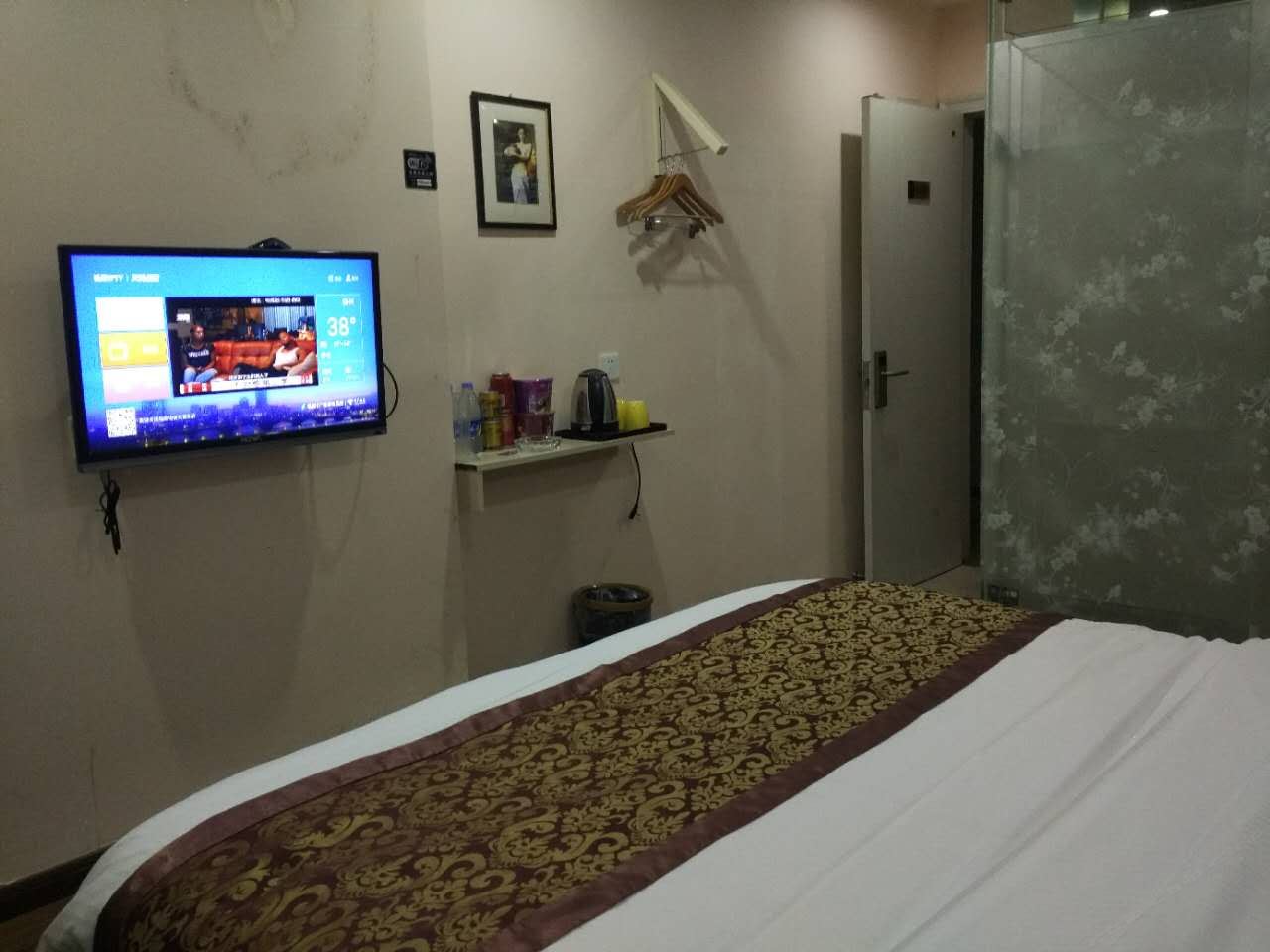 豪华大床房