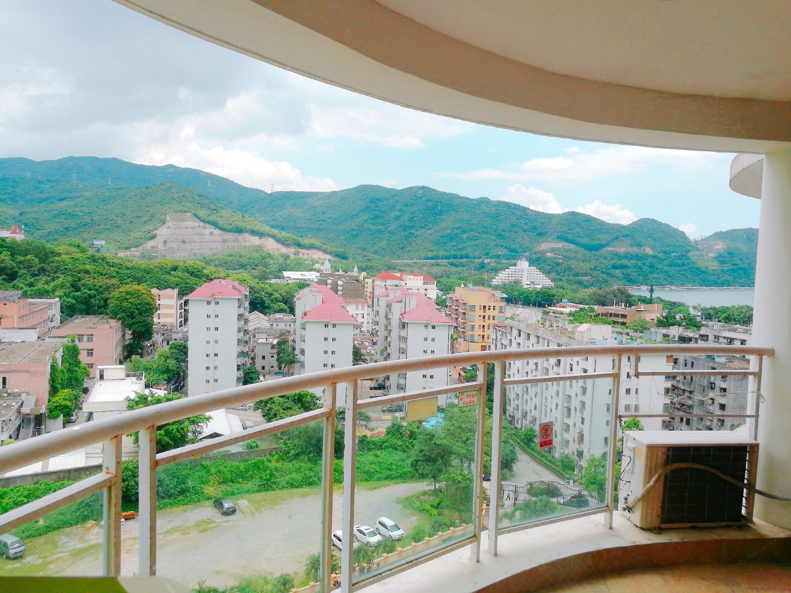 清爽山景双床间
