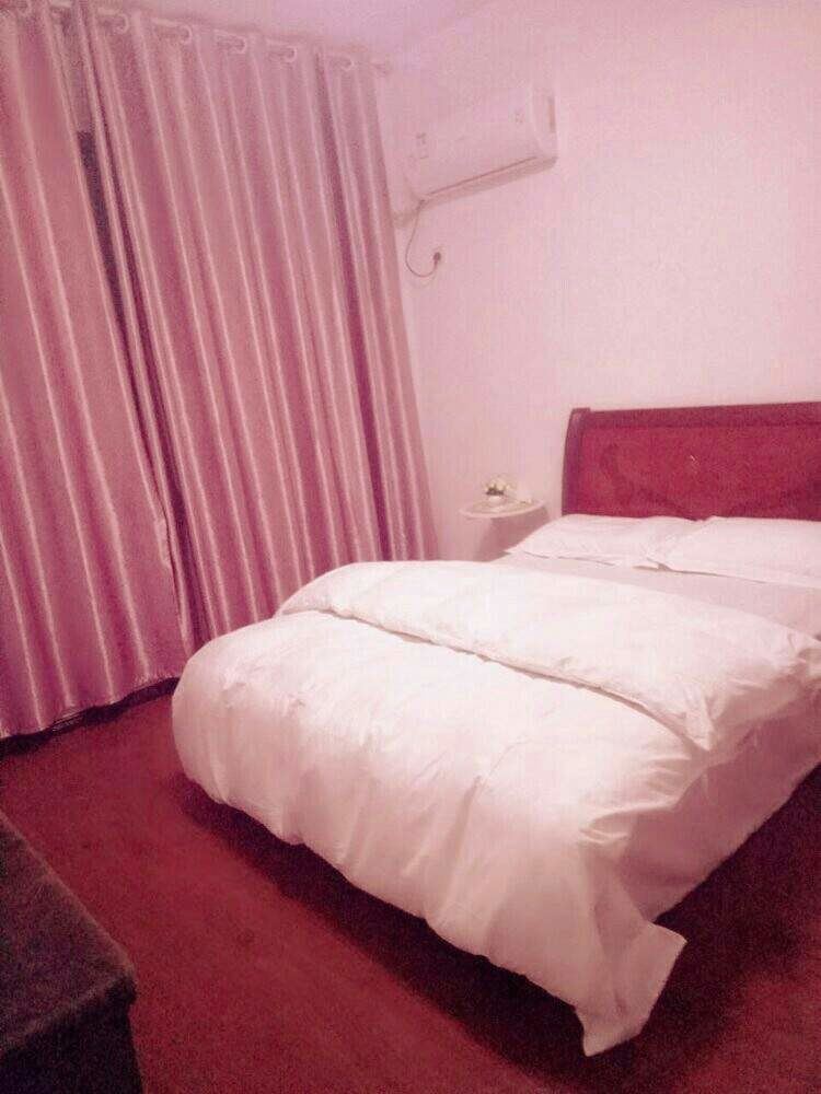公寓大床房(无窗)
