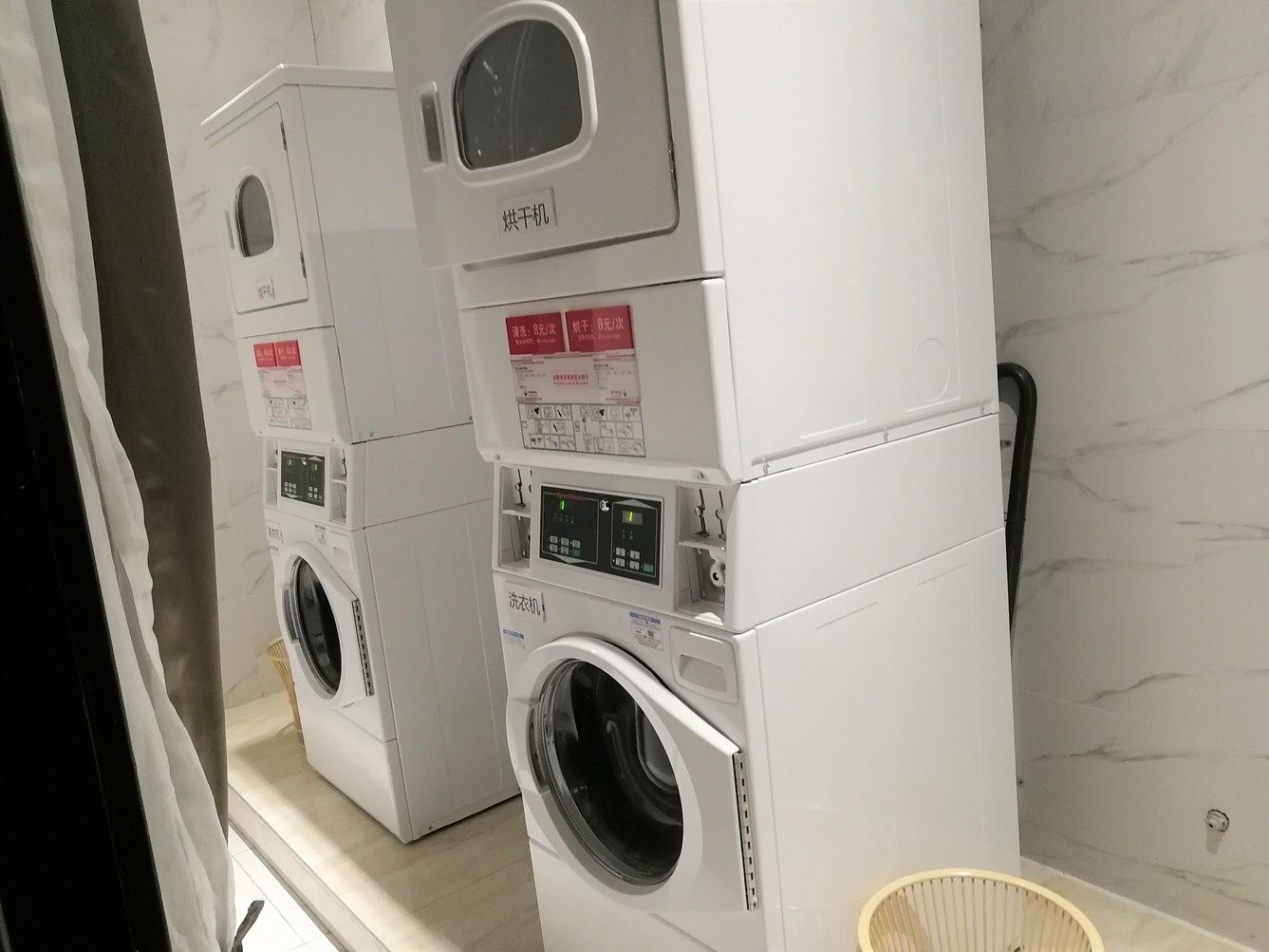 豪华行政大床房