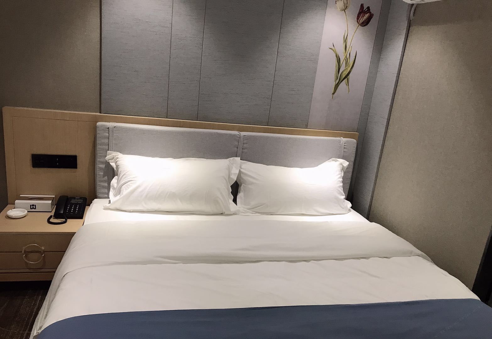 精致大床房(无窗)