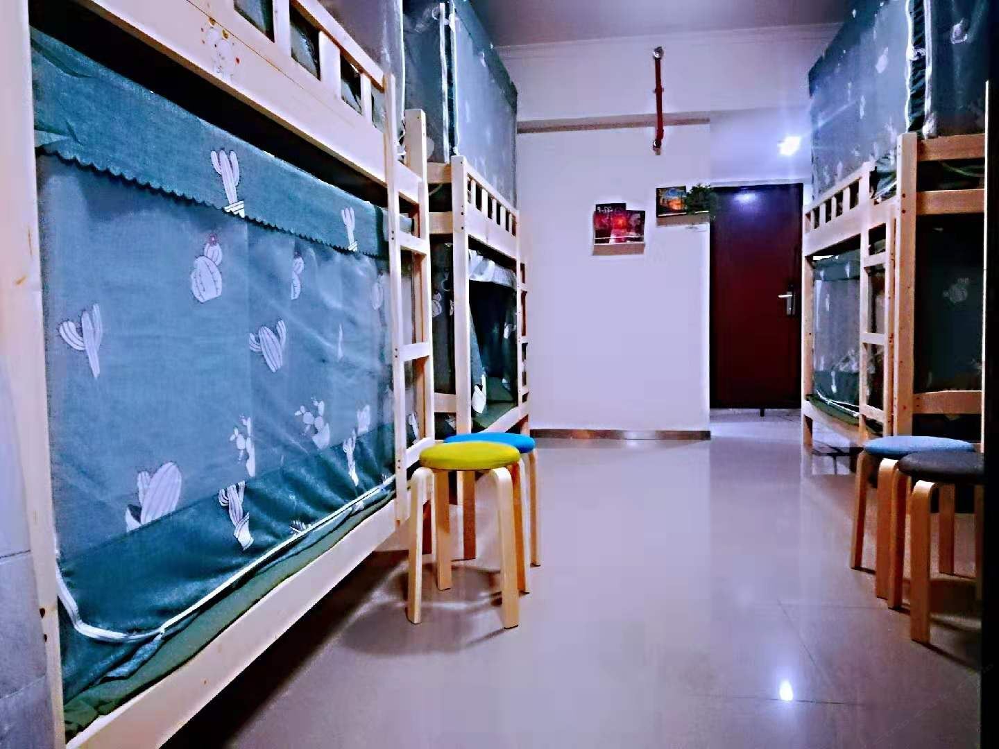六人间(床位)