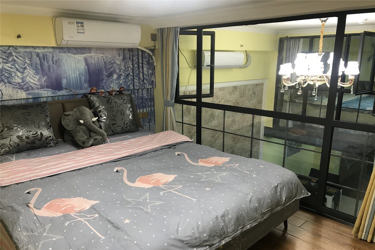 复式二室一厅套房