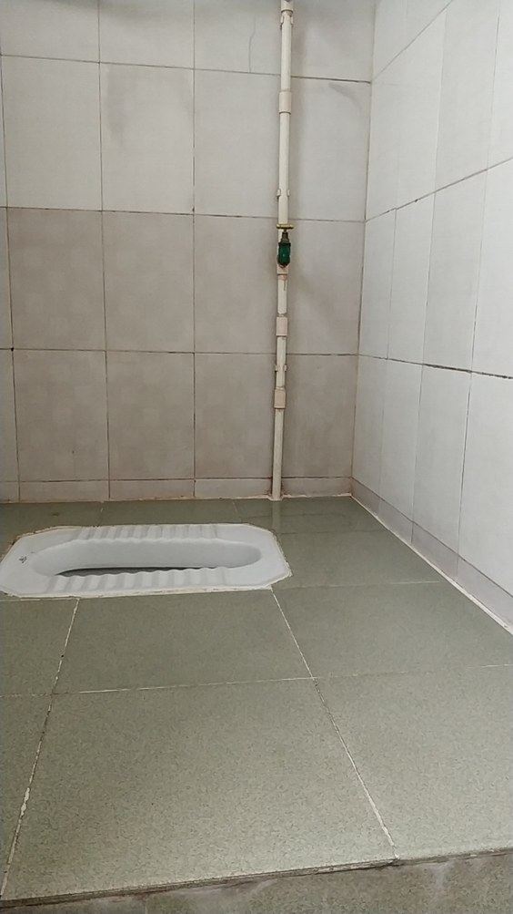 豪华一室单床房