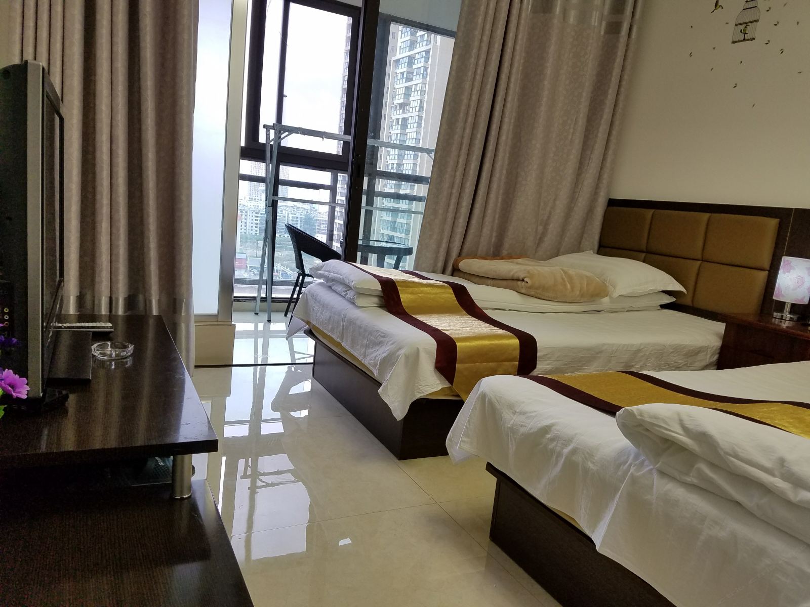 温馨豪华双床房