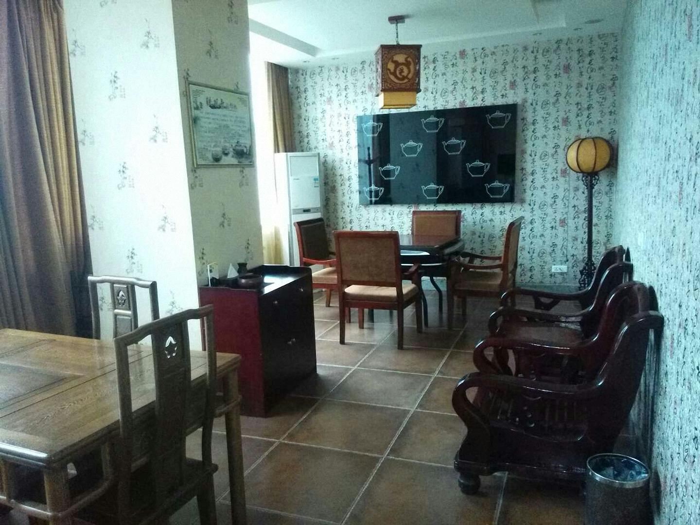 健身娱乐设施
