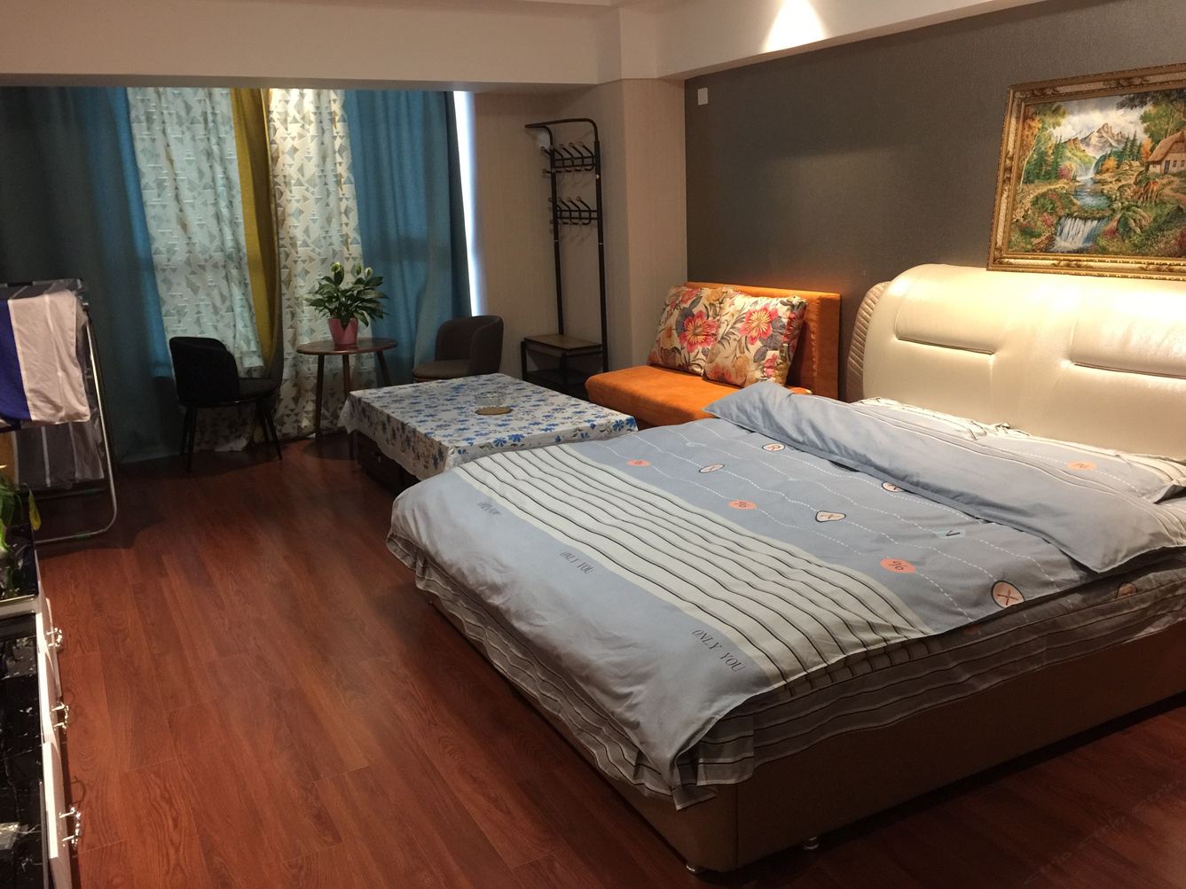 乌鲁木齐友好温馨公寓(6号店)