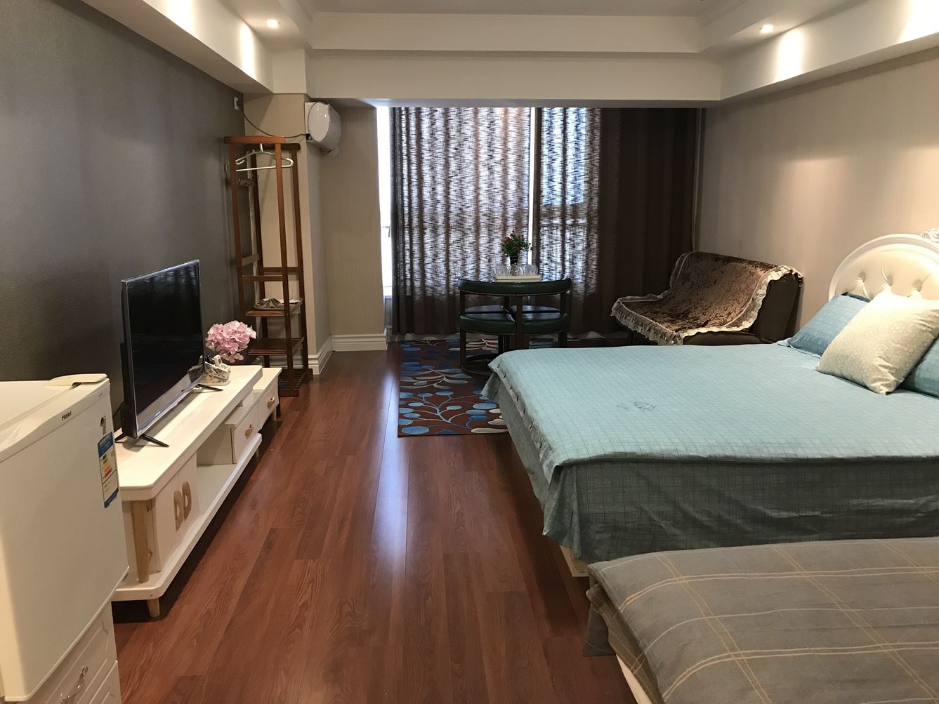 乌鲁木齐李雨俊公寓