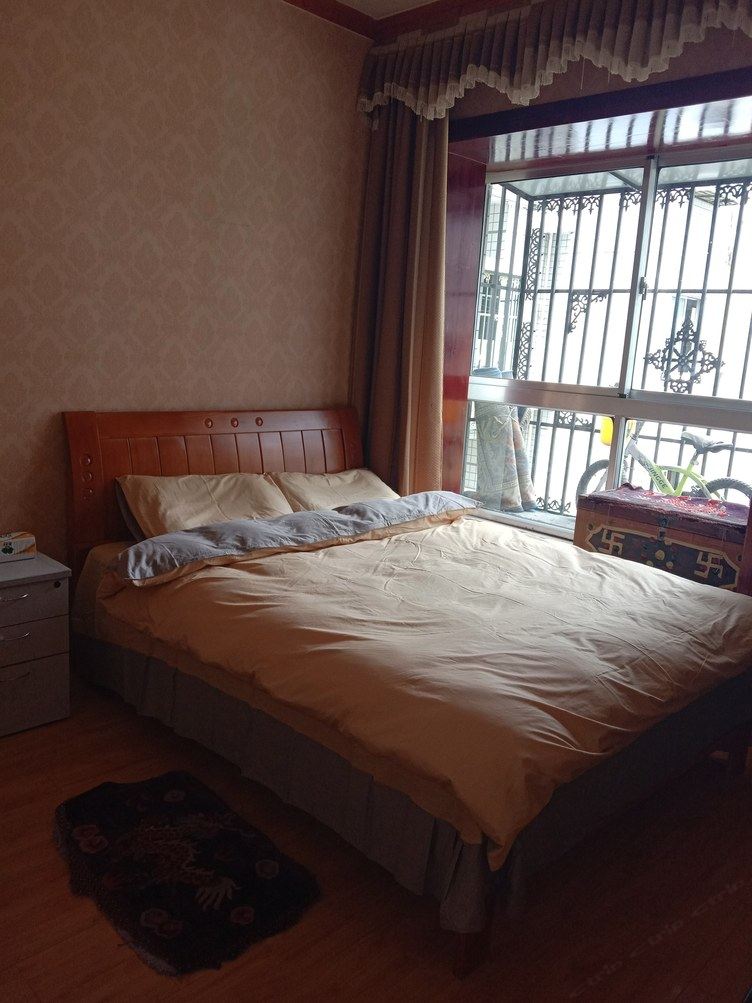 三室一厅套房