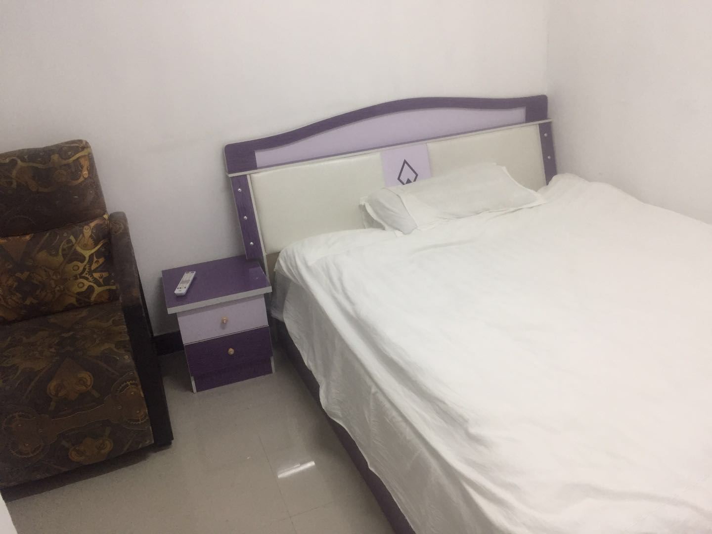 标准大床间