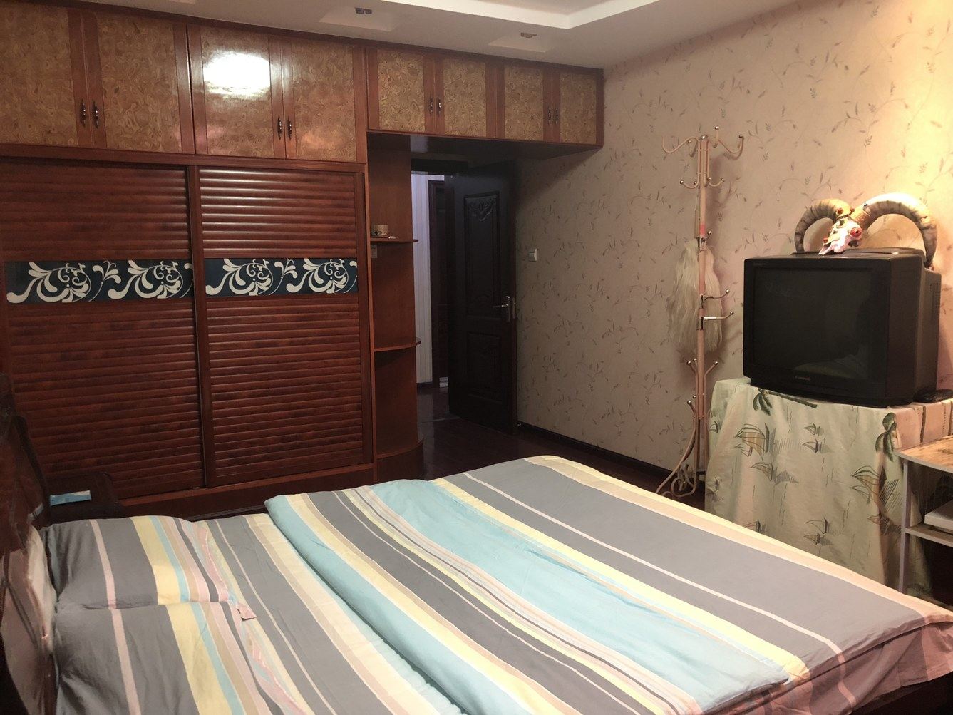 三室二厅套房