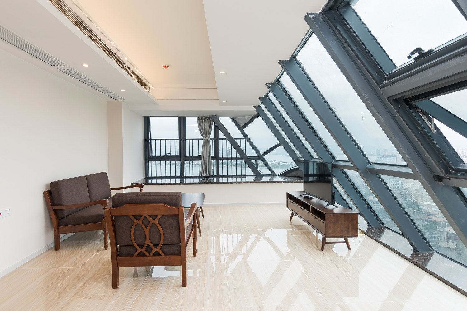 高层一室一厅套房