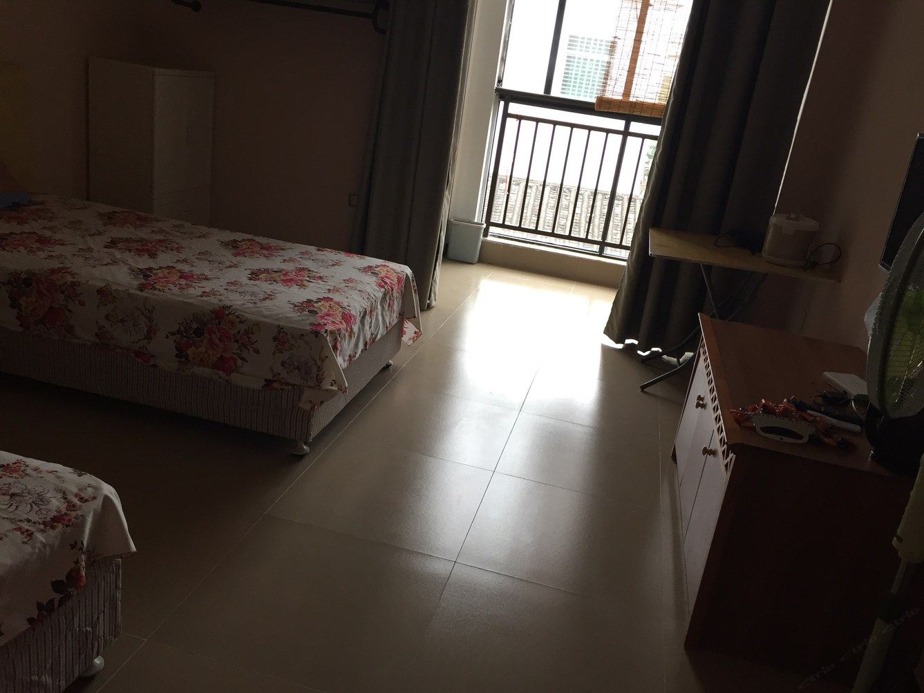 一室单床房