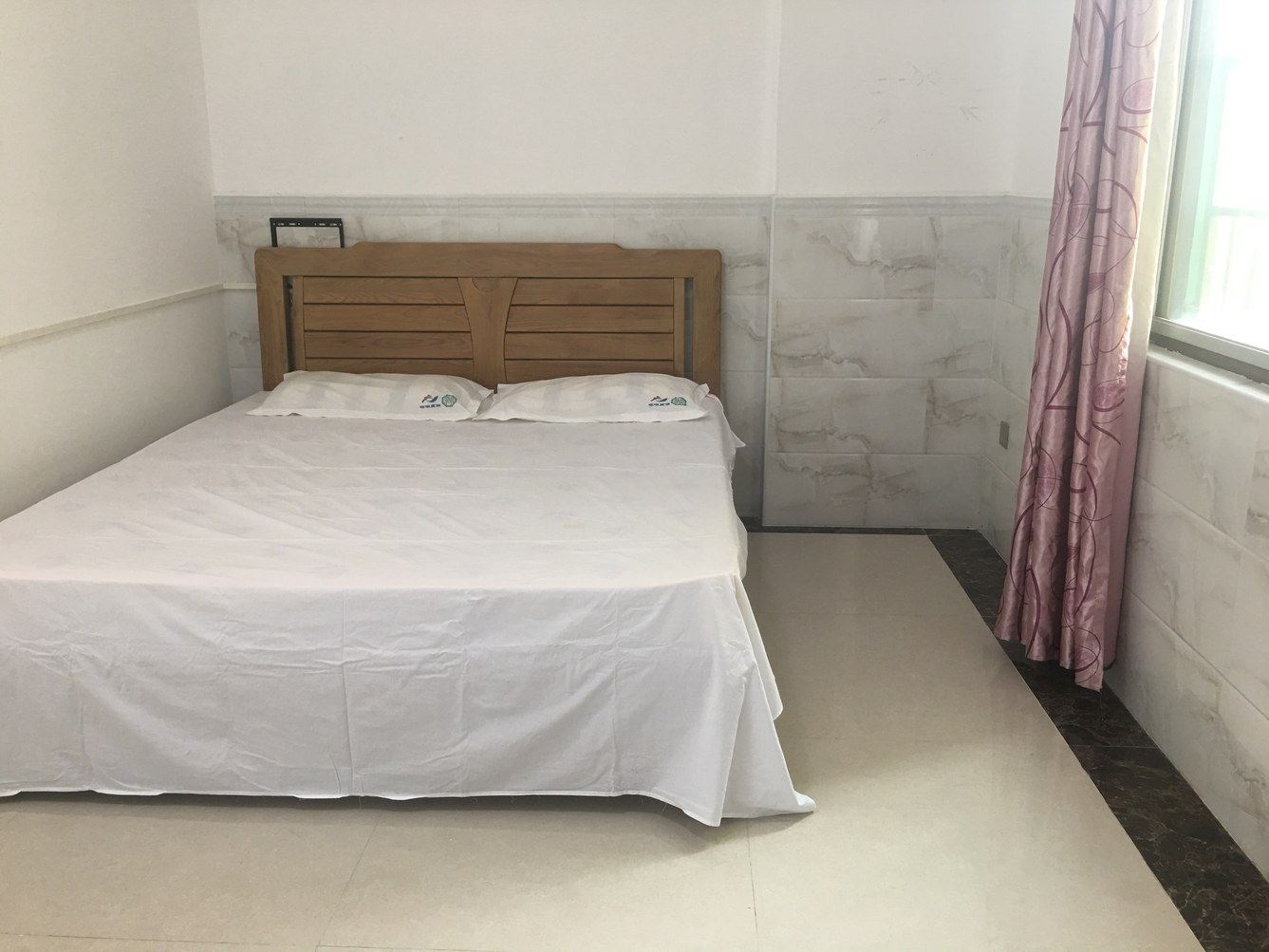 一室大床房
