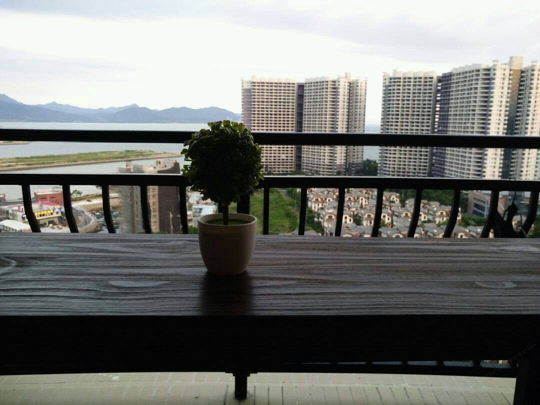惠州云淡风清假日公寓（十里银滩）