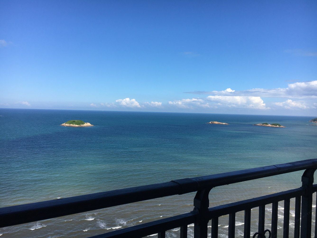 惠州爱海的小猪之海景猪窝酒店式公寓