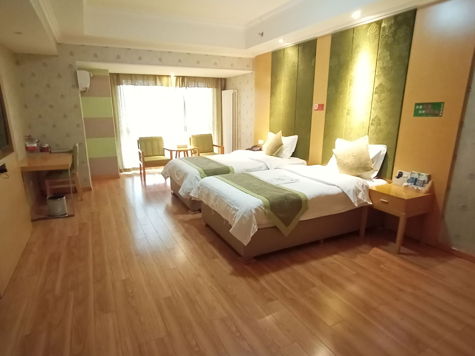 豪华标准间