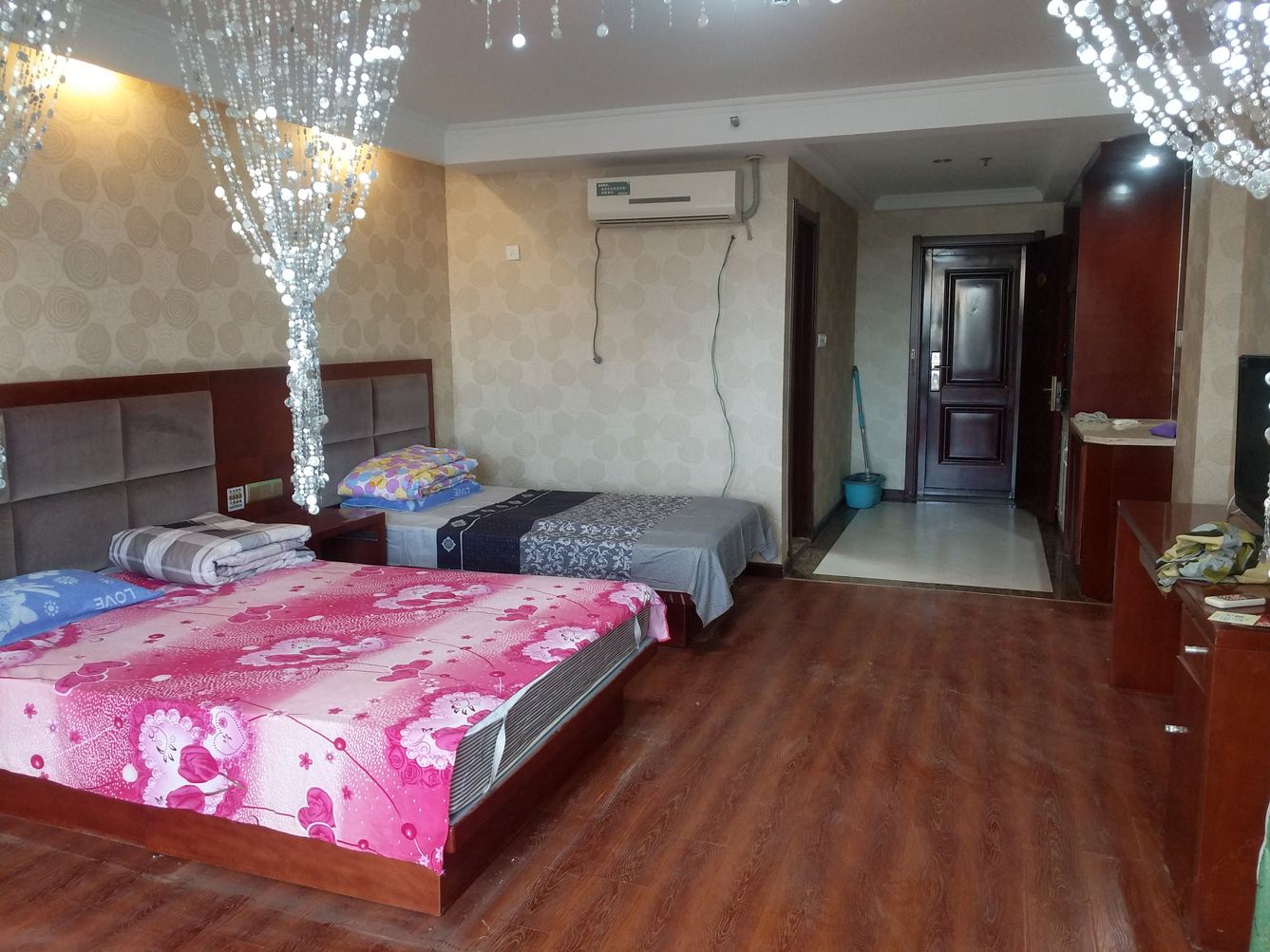 豪华一室二床房