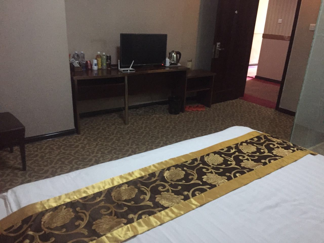 特惠大床房(无窗)