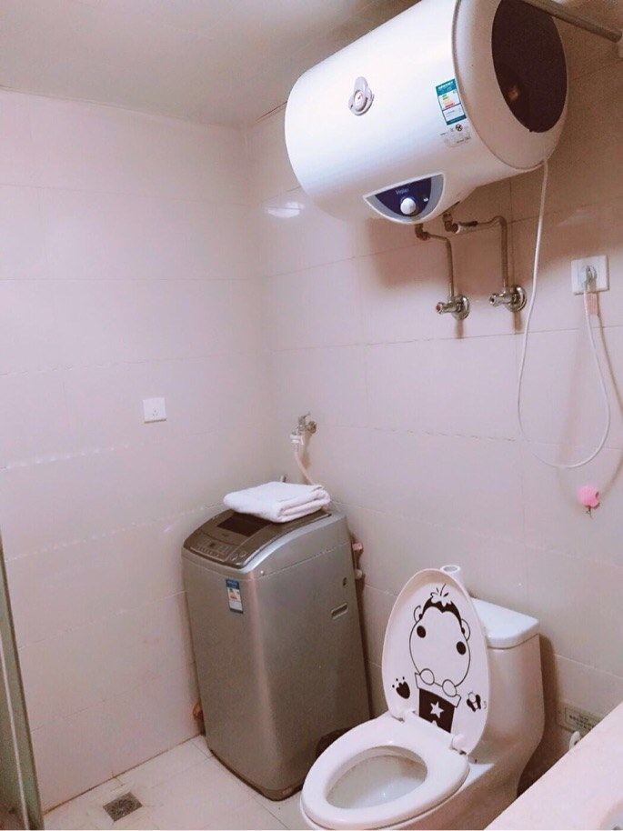 精品一室一厅套房(无窗)