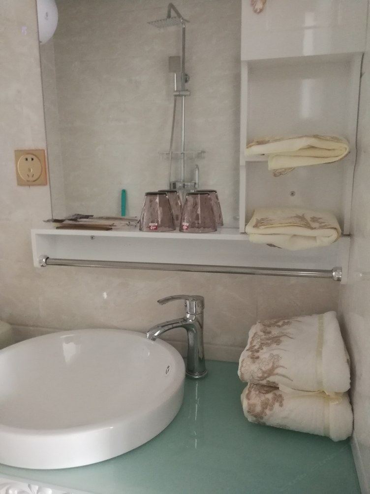 高档一室大床房
