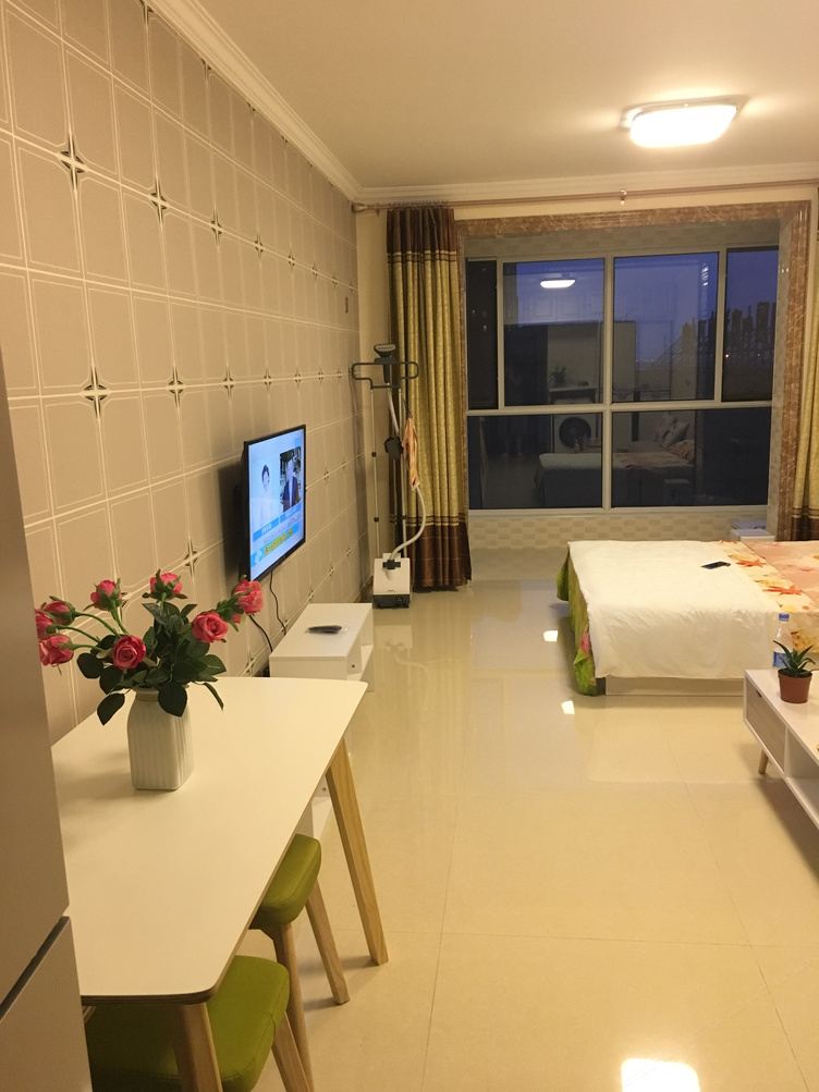 苹果一室大床房