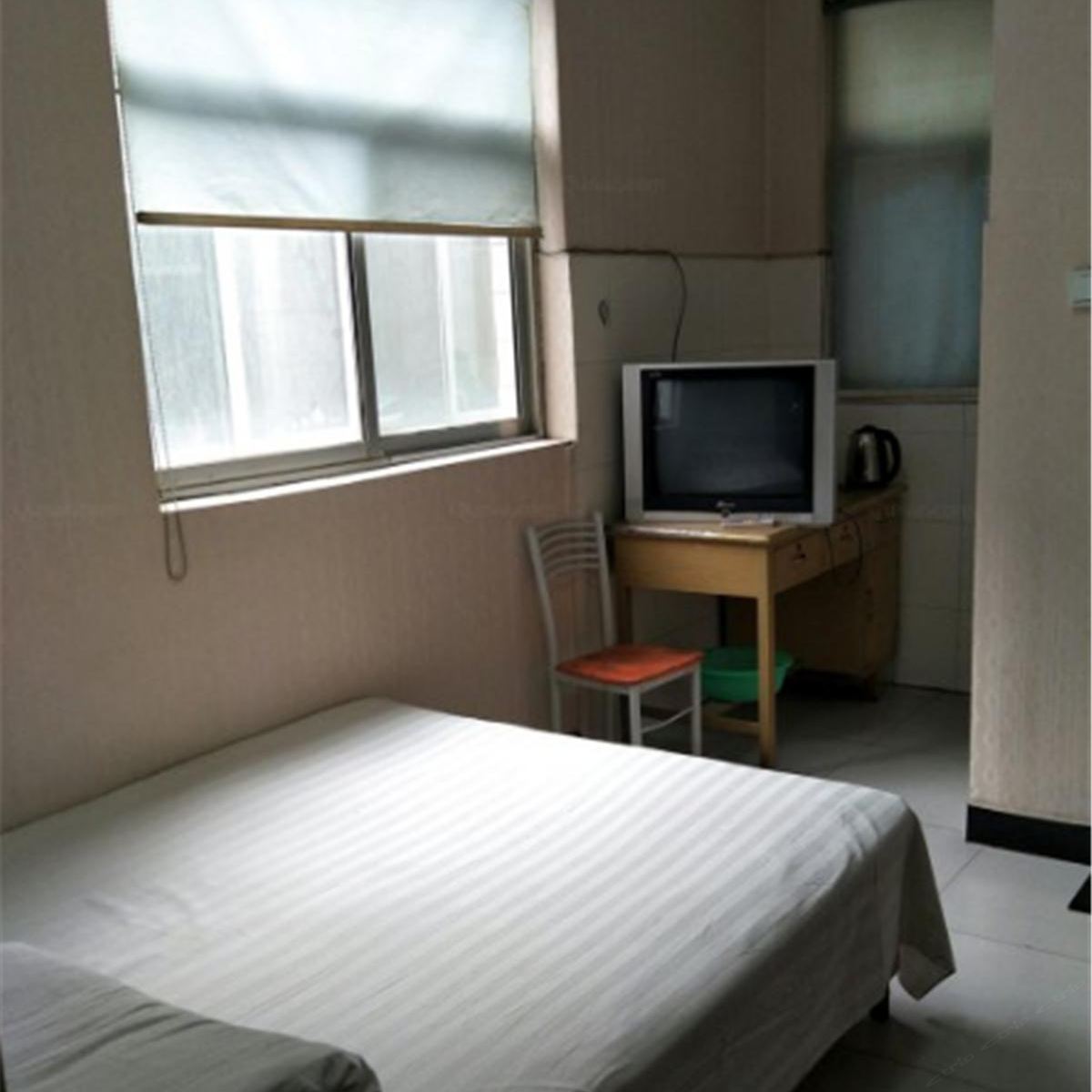 标准大床房