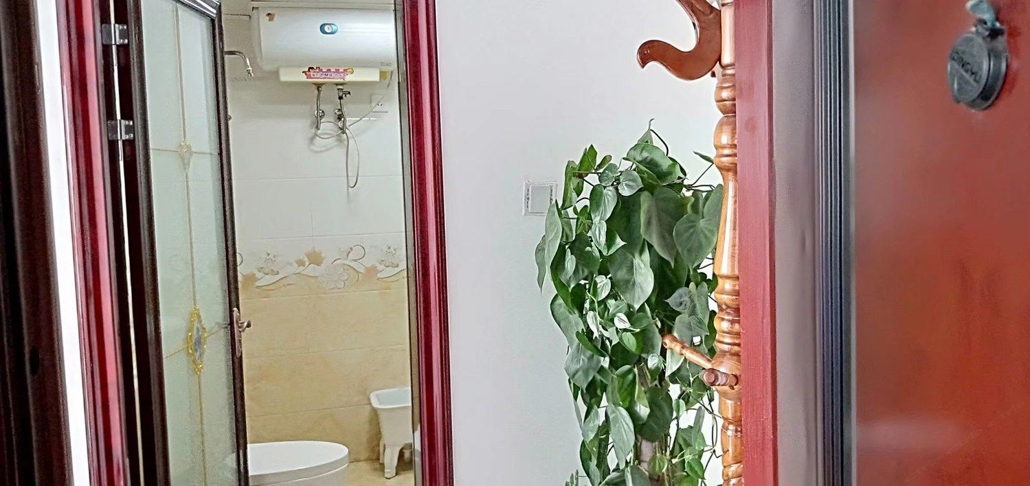 阳光双床房