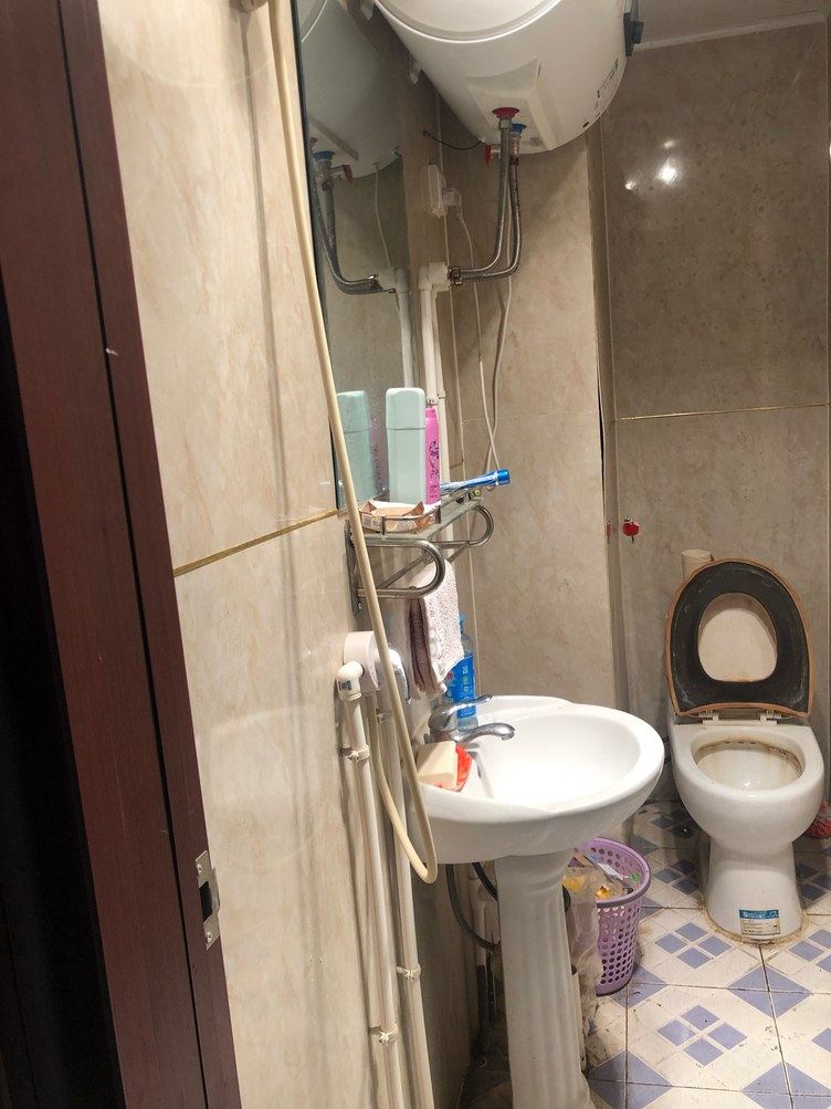 精装一室大床房