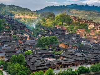 貴州高端品質(zhì)旅游團(tuán)_到貴州旅游多少錢_貴州私人定制旅游