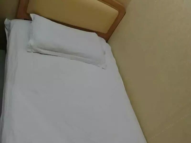 单人间(公共卫浴)