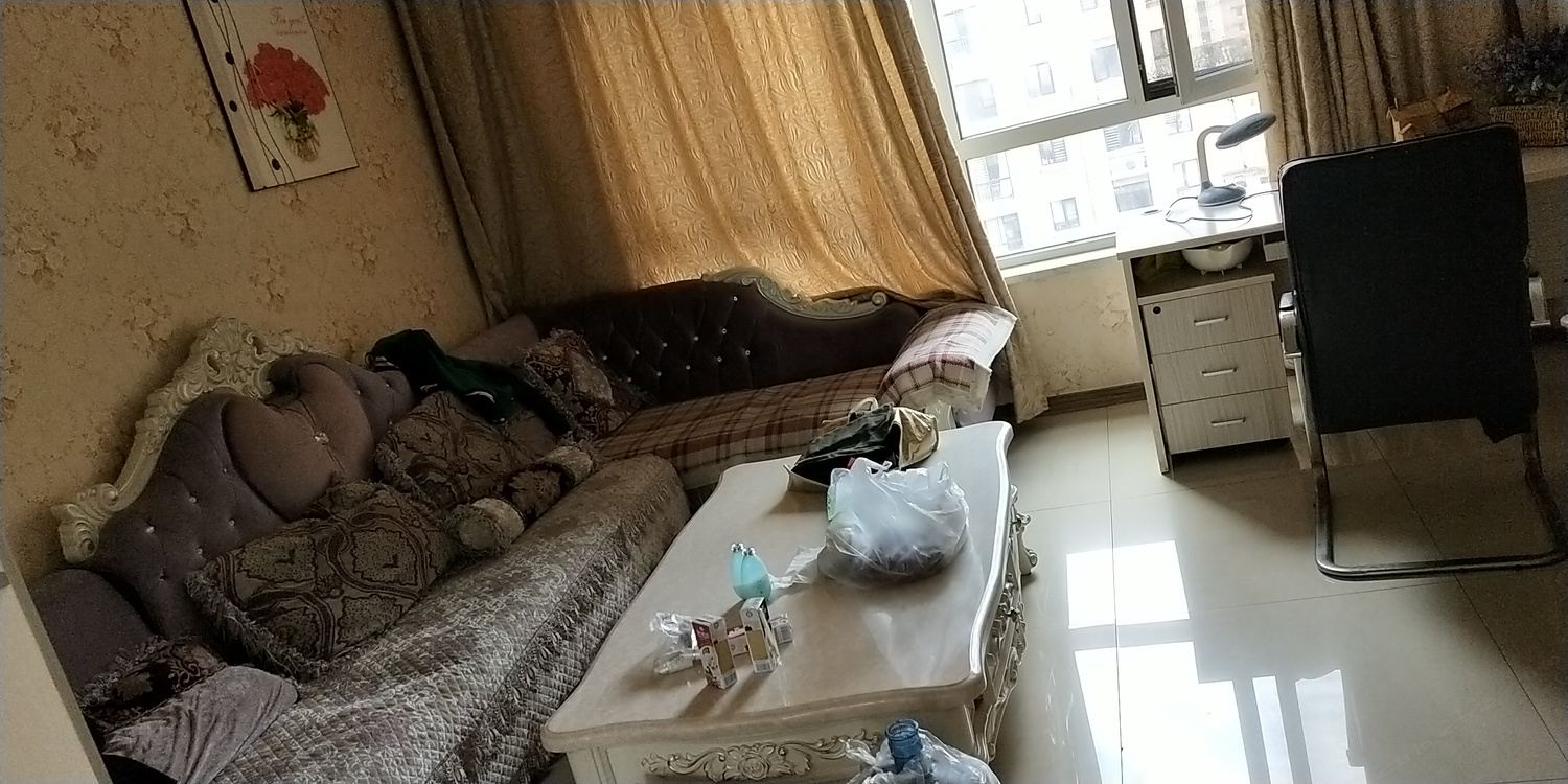 三室一厅