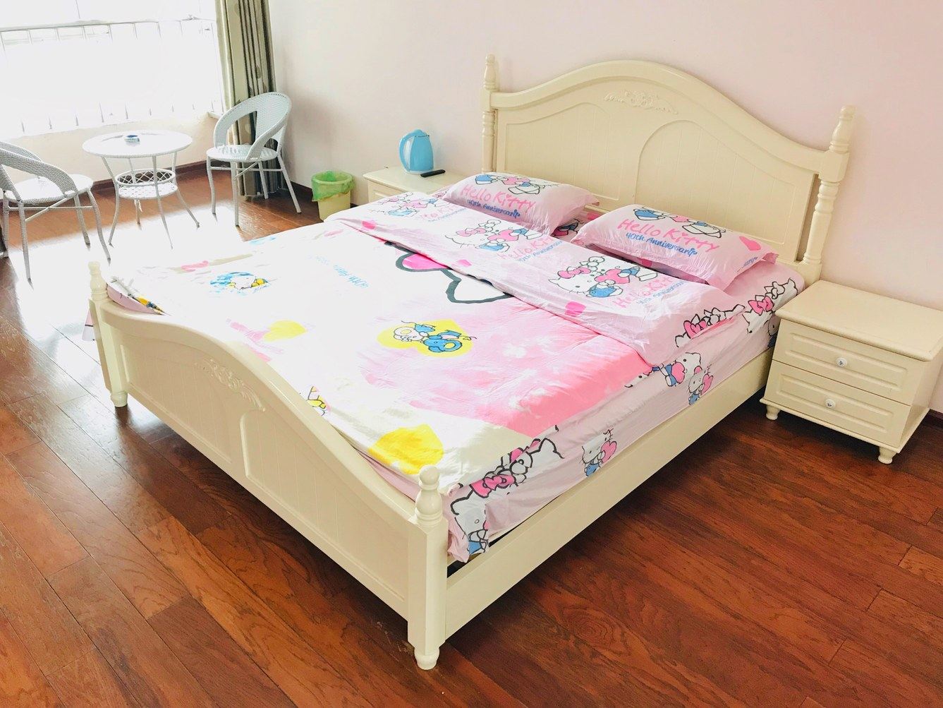 精装一室大床房