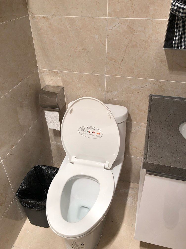 舒适双人床
