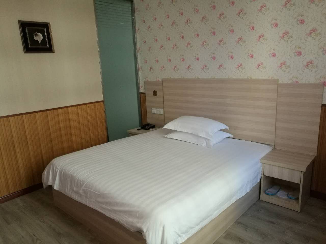 特惠大床房(无窗)