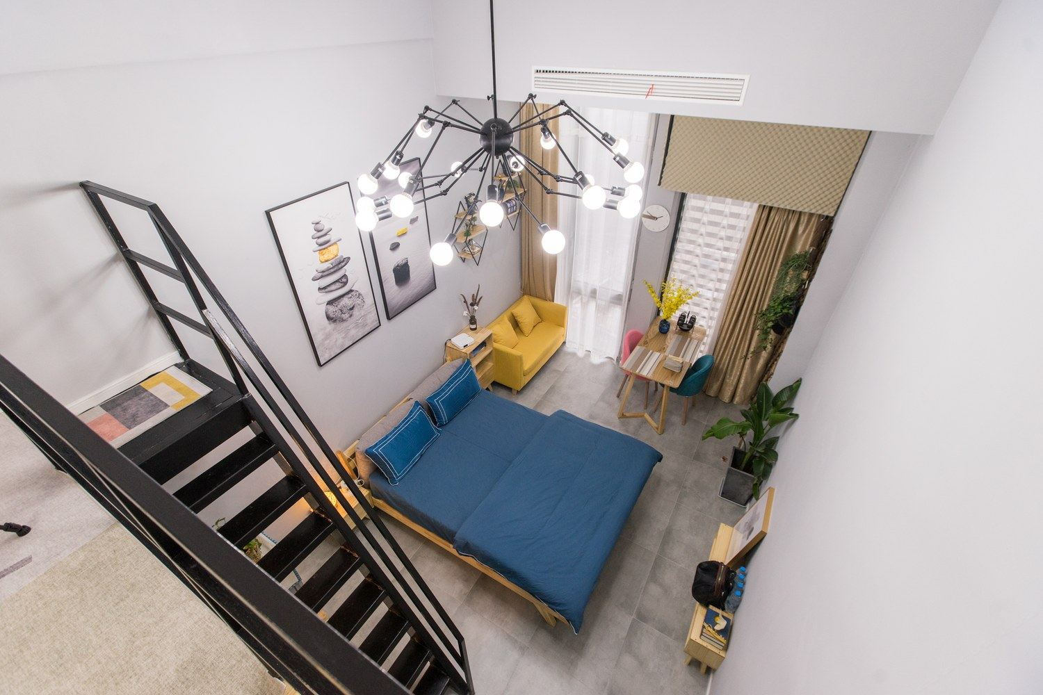 复式二室二床房