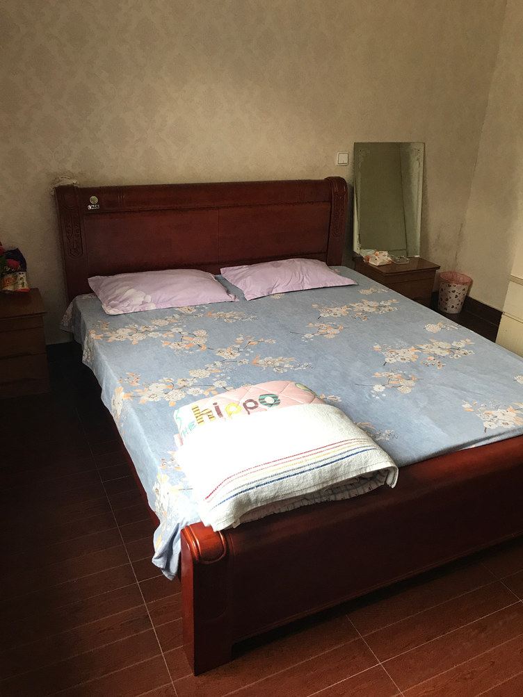简约一室二床房