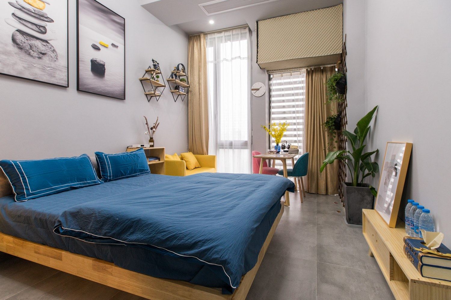 复式二室二床房