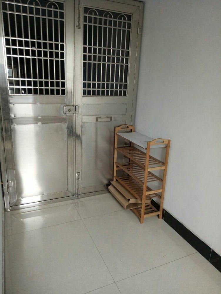 温馨精装一室一厅套房