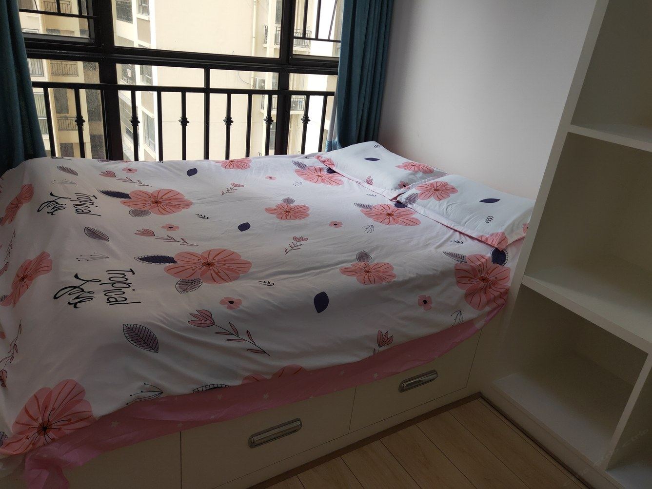 舒适温馨舒适三室一厅套房