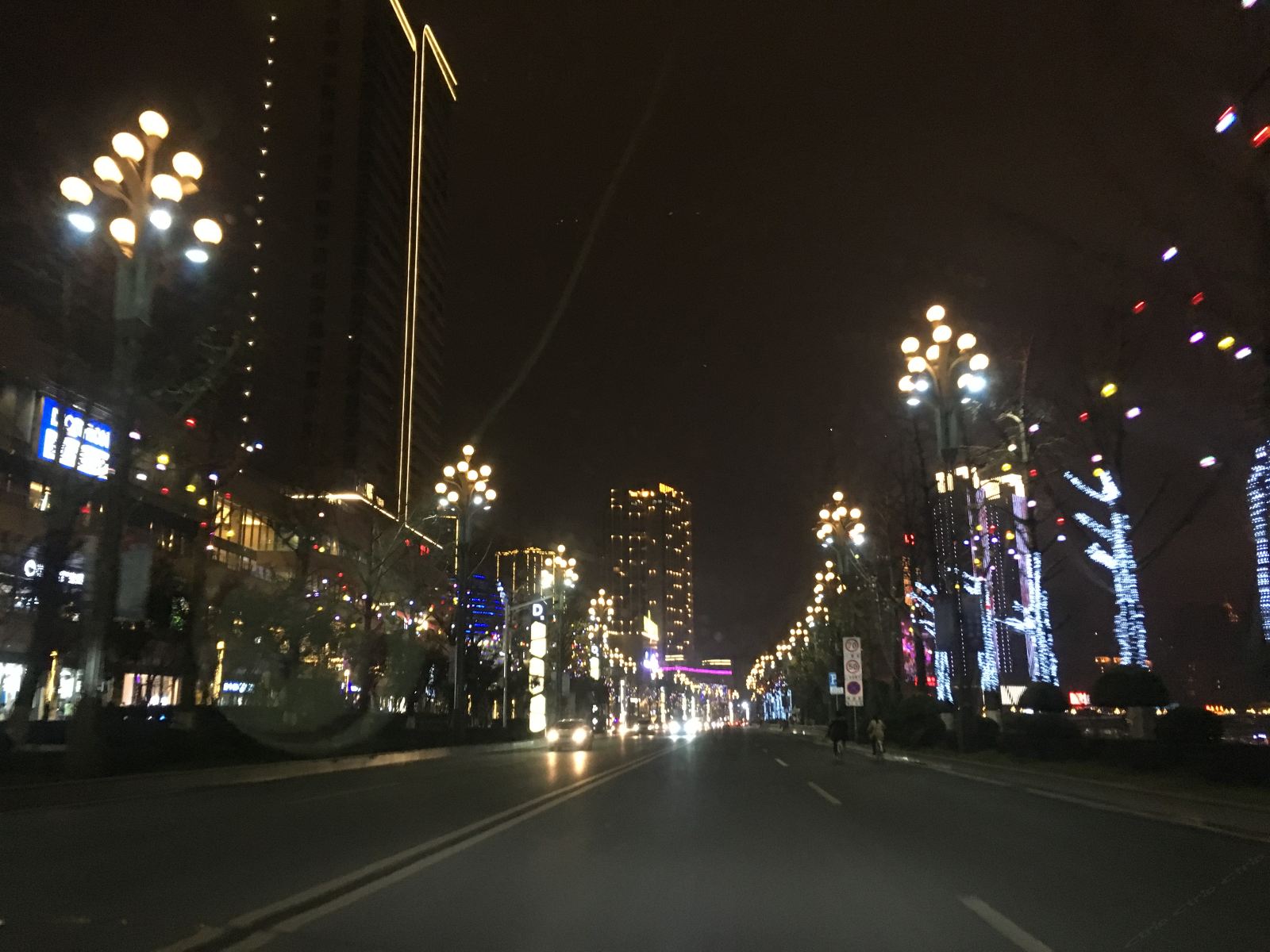 重庆南滨路干净的小房子普通公寓