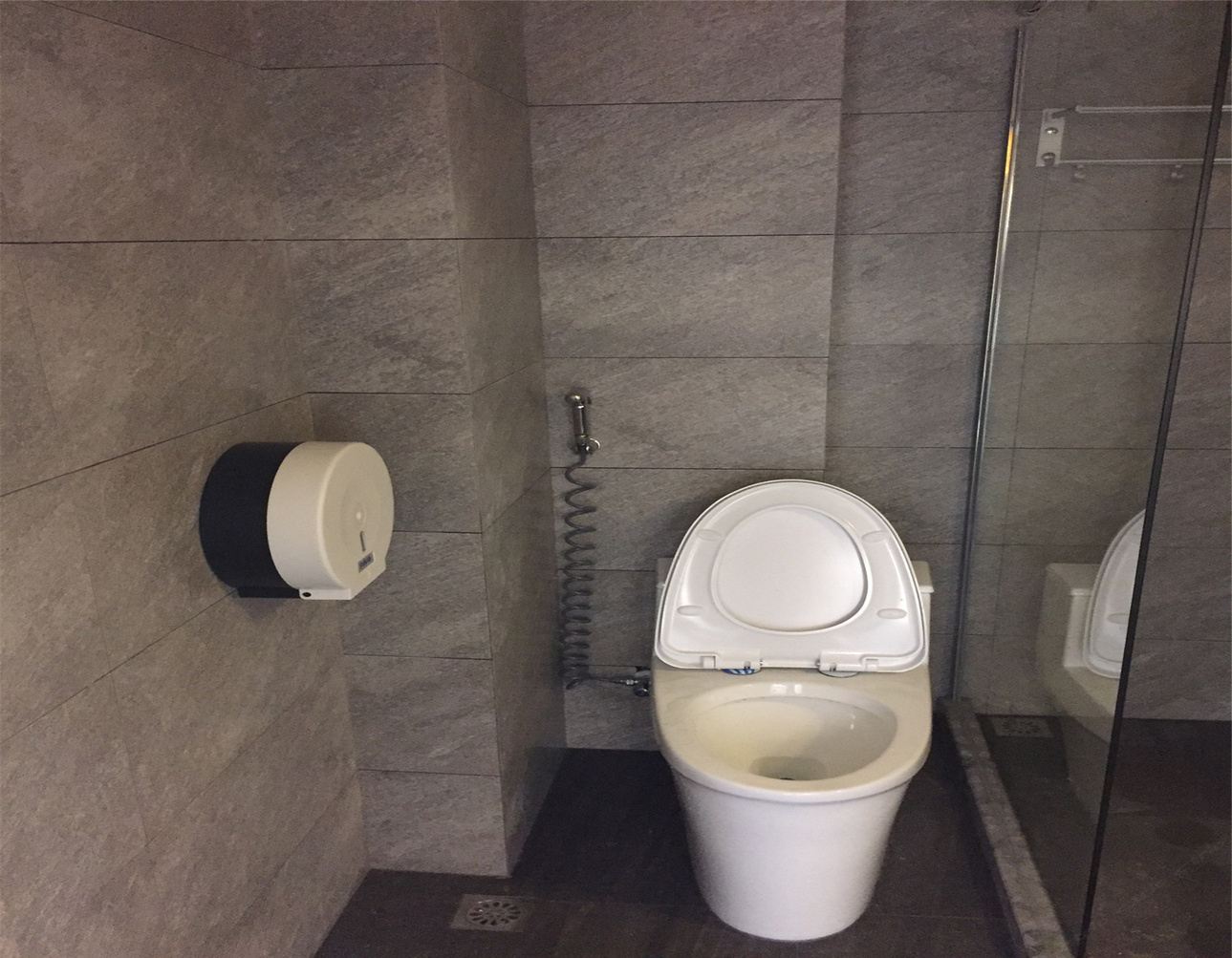 现代风一室一厅套房