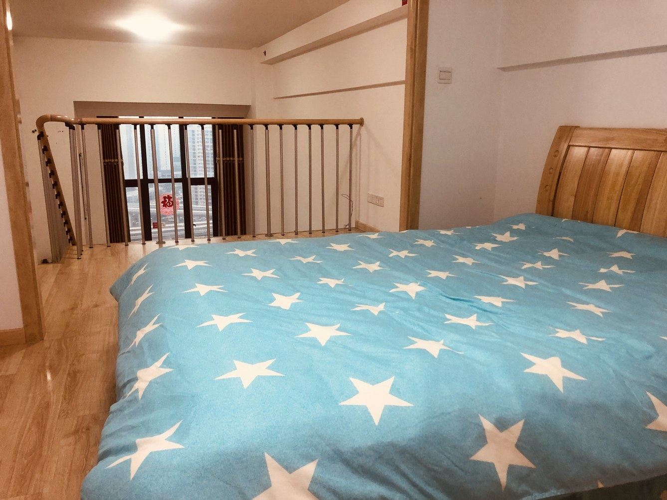 复式一室大床房