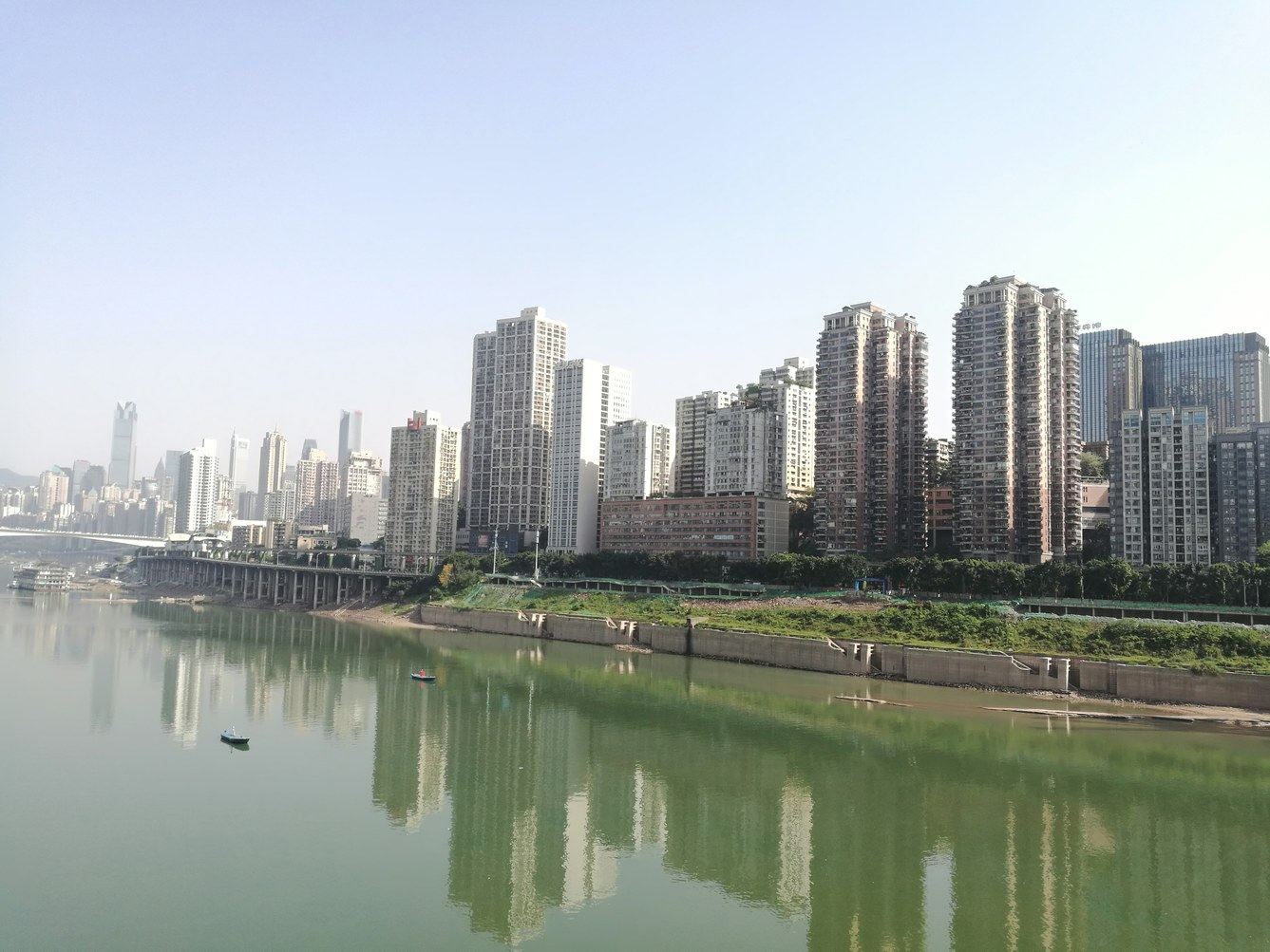 重庆鸿GG公寓