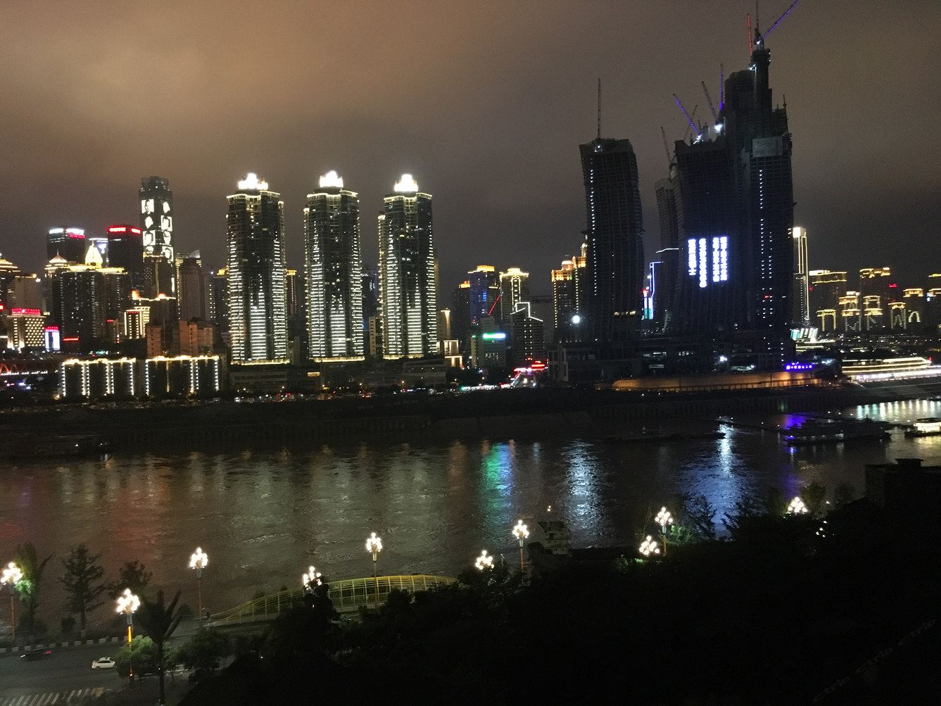 重庆雪儿y公寓(星际传奇分店)