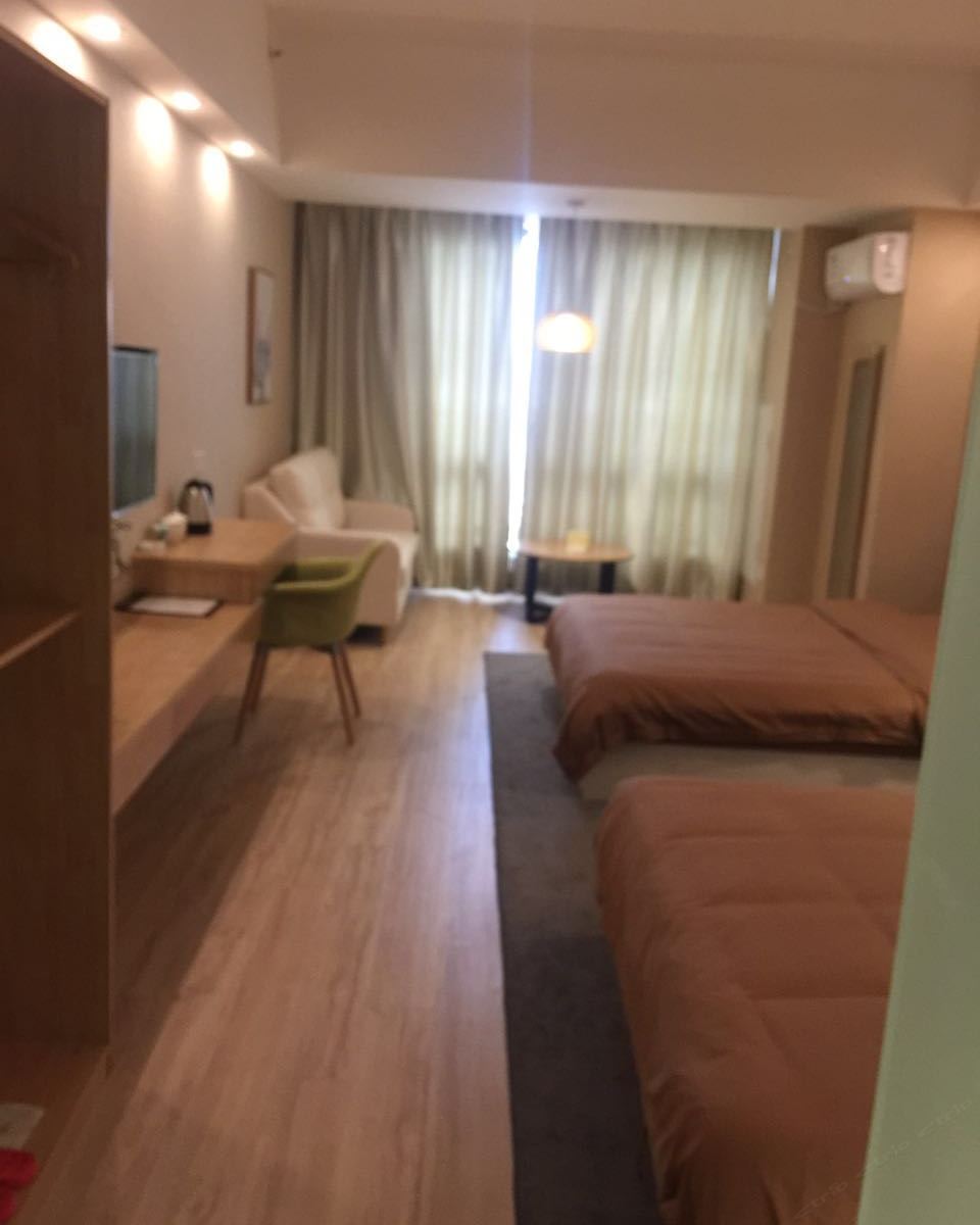 湖景标间